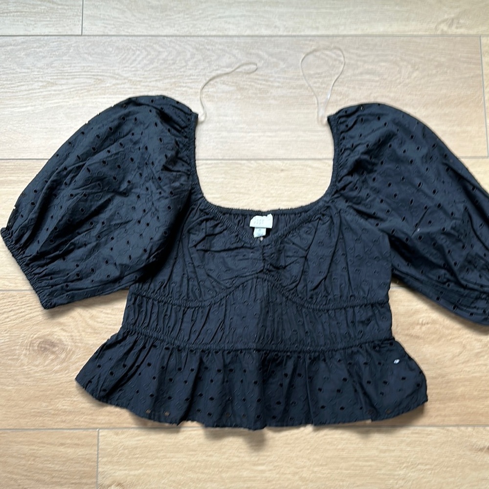 A new day eyelet blouse medium